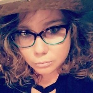 Meet your Posher, Afton